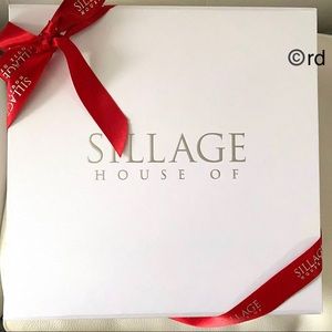 House of Sillage 10" Gift Box Red Ribbon